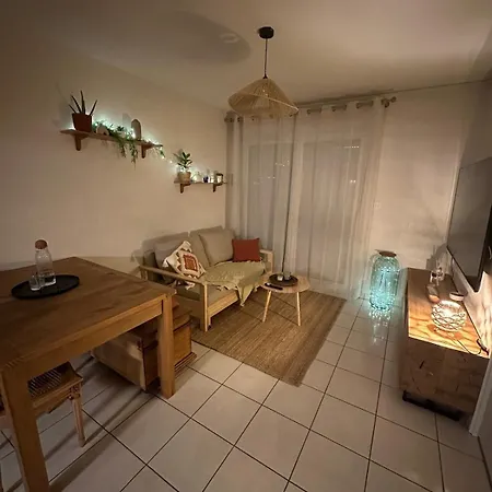 Apartman Cocooning Avec Terrasse Et Piscine *