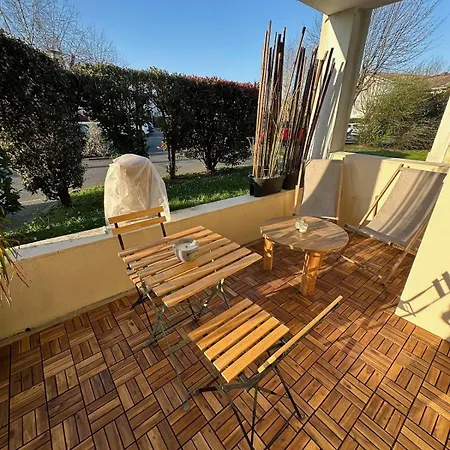 Cocooning Avec Terrasse Et Piscine * Saint-Vincent-de-Tyrosse